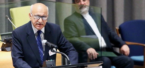 Minister of State for External Affairs M​. ​J​. ​Akbar delivers his statement during the UN Summit on Refugees and Migrants at the United Nations in New York 