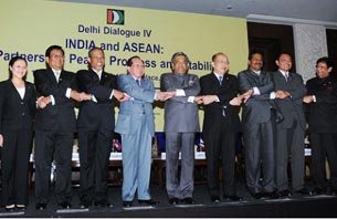 The then External Affairs Minister Shri S M Krishna with his counterparts from ASEAN Nations at the inauguration of Delhi Dialogue IV in New Delhi (13 February 2012)