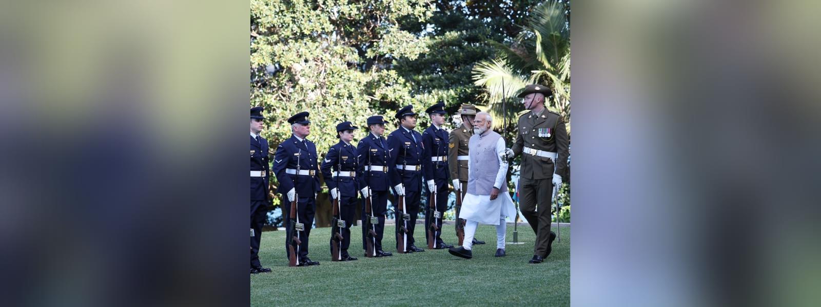 Prime Minister Shri Narendra Modi received by H.E. Mr. Anthony Albanese in a ceremonial welcome at the historic Admiralty House in Sydney