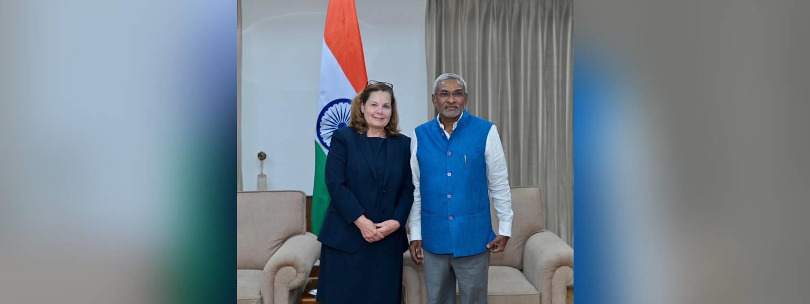 Secretary (ER) Shri Dammu Ravi met Ms. Meg Kinnear, Secy General of International Centre for Settlement of Investment Disputes & President of World Bank in New Delhi