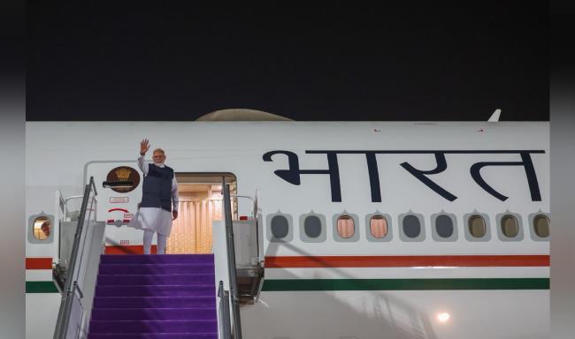 प्रधानमंत्री श्री नरेन्द्र मोदी सऊदी अरब की राजकीय यात्रा के पश्चात नई दिल्ली के लिए रवाना हुए