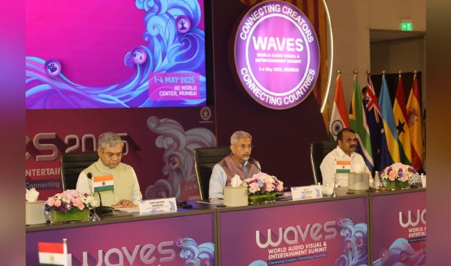 External Affairs Minister Dr. S. Jaishankar along with Minister for Railways, I&B, Electronics and IT, Shri Ashwini Vaishnaw and Minister of State for I&B and Parliamentary Affairs, Dr. L. Murugan co-chaired the Global Media Dialogue at the WAVE Summit 2025 in Mumbai
