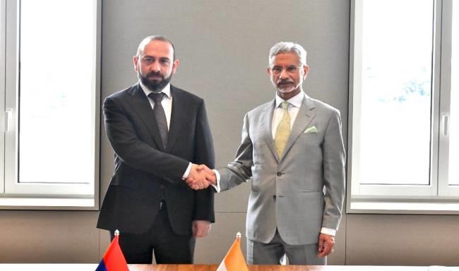 External Affairs Minister Dr. S. Jaishankar met H.E. Mr. Ararat Mirzoyan, Minister of Foreign Affairs of the Republic of Armenia in Marseille, France