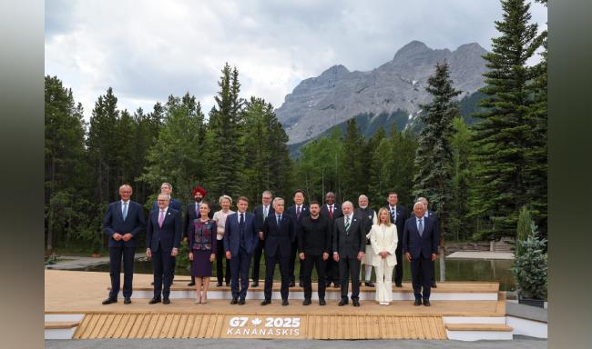 Prime Minister Shri Narendra Modi with the Leaders of G7 countries and invited partners