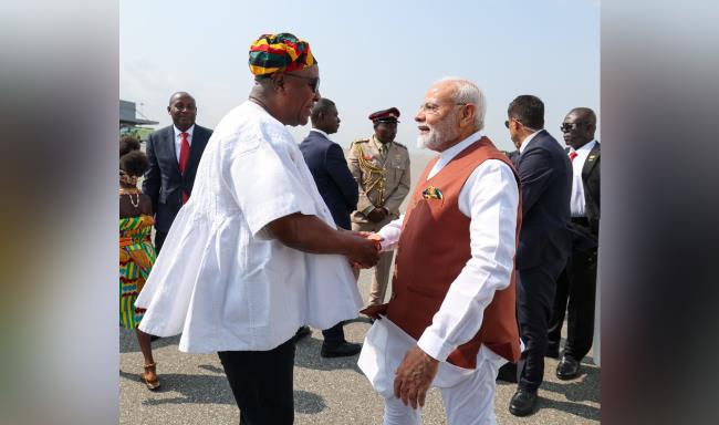 Prime Minister Shri Narendra Modi received by H.E. Mr. John Dramani Mahama, President of the Republic of Ghana and accorded a ceremonial welcome upon his arrival at the airport in Accra, Ghana