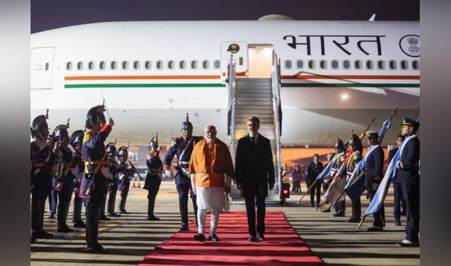 Prime Minister Shri Narendra Modi received a ceremonial welcome upon his arrival in Buenos Aires, Argentina