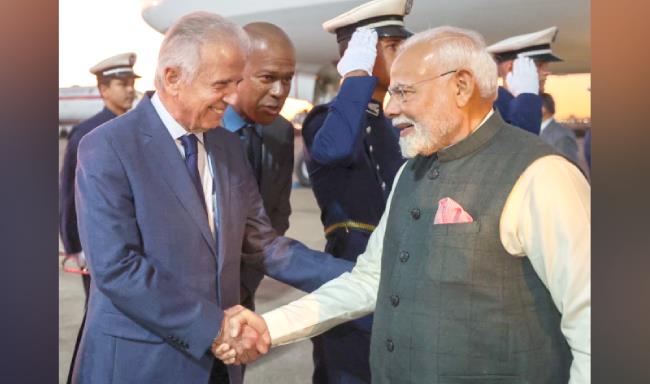 Prime Minister Shri Narendra Modi received by H.E. Mr. Jose Mucio Monteiro Filho, Minister of Defence of Brazil upon his arrival at the airport in Brasilia