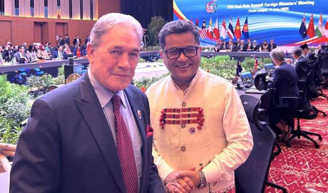 Minister of State for External Affairs Shri Pabitra Margherita met H.E. Mr. Winston Peters, Foreign Minister of New Zealand on the sidelines of the 15th East Asia Summit Foreign Ministers’ Meeting in Kuala Lumpur, Malaysia