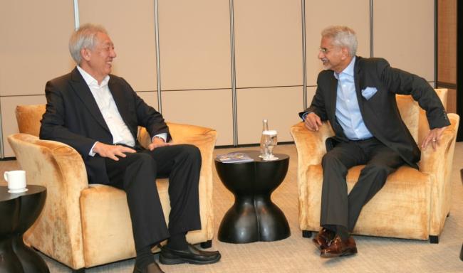 External Affairs Minister Dr. S. Jaishankar met Mr. Teo Chee Hean, Chairman-designate of Temasek Holdings in Singapore City