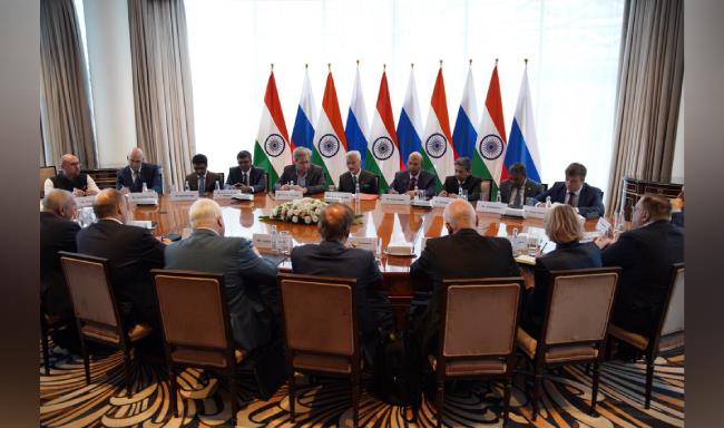 External Affairs Minister Dr. S. Jaishankar interacted with prominent scholars and think tank representatives of Russia in Moscow