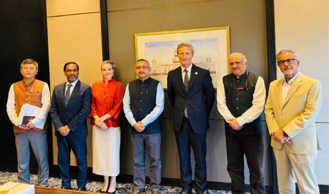 Secretary (West), Shri Tanmaya Lal along with Secretary, DoAFW, Shri Devesh Chaturvedi & Secretary, DFPD, Shri Sanjeev Chopra met Deputy Executive Director & COO of UN WFP, H.E. Mr. Carl Skau in New Delhi