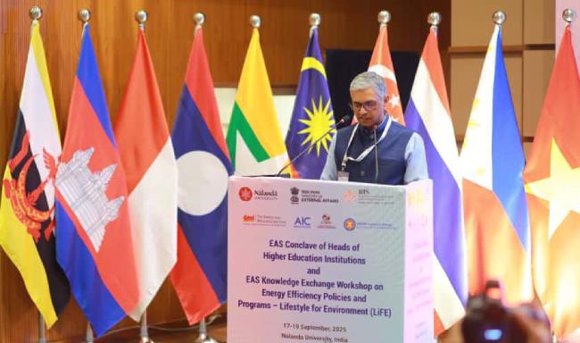 Secretary (East) Shri P. Kumaran addressed the EAS Knowledge Exchange Workshop on Mission LiFE and the EAS Conclave of Heads of Higher Education Institutions held at the Nalanda University, Rajgir, Bihar