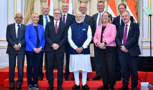 Prime Minister Shri Narendra Modi and The Rt. Hon. Sir Keir Starmer, Prime Minister of the United Kingdom met with Vice-Chancellors of leading universities from the United Kingdom in Mumbai