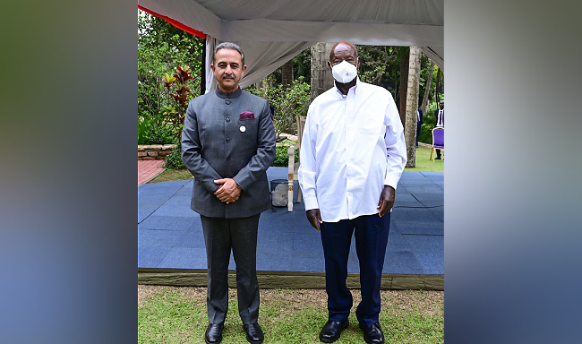 Minister of State for External Affairs, Shri Kirti Vardhan Singh called on H.E. Mr. Yoweri Kaguta Museveni, President of the Republic of Uganda in Kampala