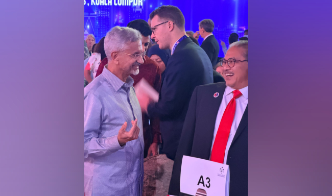 External Affairs Minister Dr. S. Jaishankar met H.E. Dato Erywan Pehin Yusof, Minister of Foreign Affairs of Brunei on the sidelines of the East Asia Summit 2025 in Kuala Lumpur, Malaysia