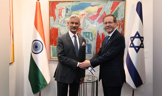 विदेश मंत्री डॉ. एस. जयशंकर ने यरुशलम में इज़राइल के राष्ट्रपति महामहिम श्री इसाक हर्ज़ोग से मुलाकात की