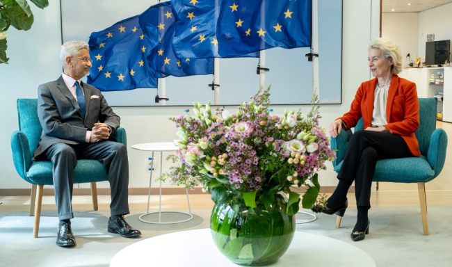 विदेश मंत्री डॉ. एस. जयशंकर ने ब्रसेल्स में यूरोपीय आयोग की अध्यक्ष महामहिम सुश्री उर्सुला वॉन डेर लेयेन से मुलाकात की