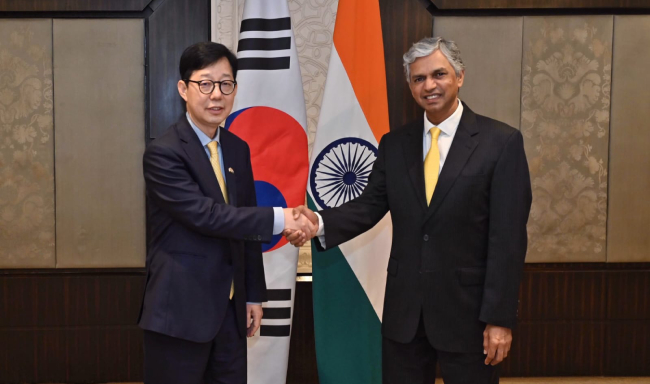 Secretary (East), Shri P. Kumaran met H.E. Mr. Park Yoon-joo, Vice Foreign Minister of Foreign Affairs of the Republic of Korea in New Delhi