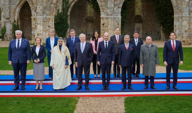 विदेश मंत्री डॉ. एस. जयशंकर ने फ्रांस के एबे डेस-वॉक्स-डे-सेर्ने में साझेदार देशों के साथ जी-7 विदेश मंत्रियों की बैठक में भाग लिया