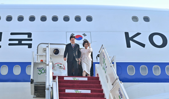 President of the Republic of Korea, H.E. Mr. Lee Jae-myung received by Shri Harsh Malhotra, Minister of State for Corporate Affairs and Road Transport and Highways upon his arrival at the airport in New Delhi