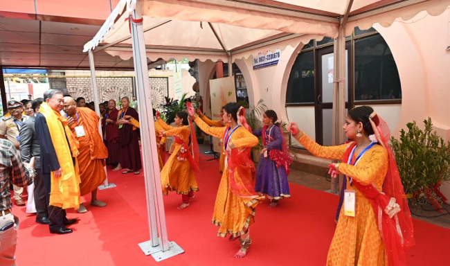 General Secretary of the Communist Party of Vietnam, President of Vietnam, H.E. Mr. To Lam commenced his visit to India with prayers at the Mahabodhi Temple