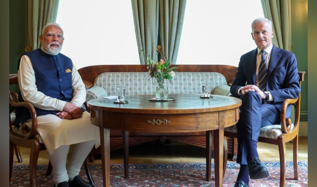 Prime Minister Shri Narendra Modi met H.E. Mr. Jonas Gahr Store, Prime Minister of Norway in Oslo