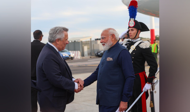 Prime Minister Shri Narendra Modi arrived in Rome received by Deputy Prime Minister and Minister of Foreign Affairs and International Cooperation of Italy, H.E. Mr. Antonio Tajani at the airport