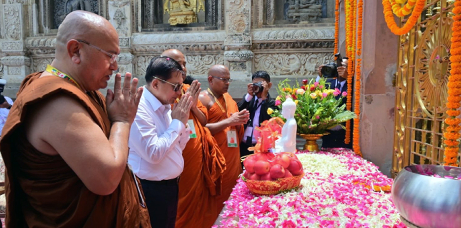 President of the Republic of the Union of Myanmar, H.E. U Min Aung Hlaing visited the Mahabodhi Temple in Bodh Gaya