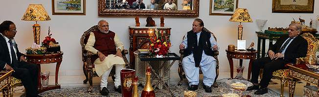 Visit of Prime Minister to Pakistan (December 25, 2015)