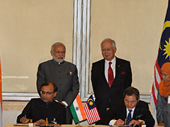 Prime Minister addressing at the 37th Singapore Lecture 'India's Singapore Story', in Hotel Shangri-La, Singapore on November 23, 2015.