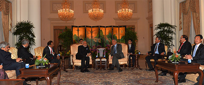 Prime Minister at the 37th Singapore Lecture 'India's Singapore Story', in Hotel Shangri-La, Singapore on November 23, 2015