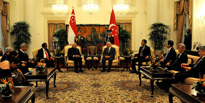 Prime Minister at the 37th Singapore Lecture 'India's Singapore Story', in Hotel Shangri-La, Singapore on November 23, 2015